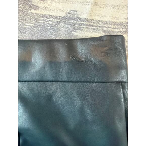 Entro Black Faux Leather Split Hem Straight Leg Pants Women’s size Small NWT - Picture 9 of 11